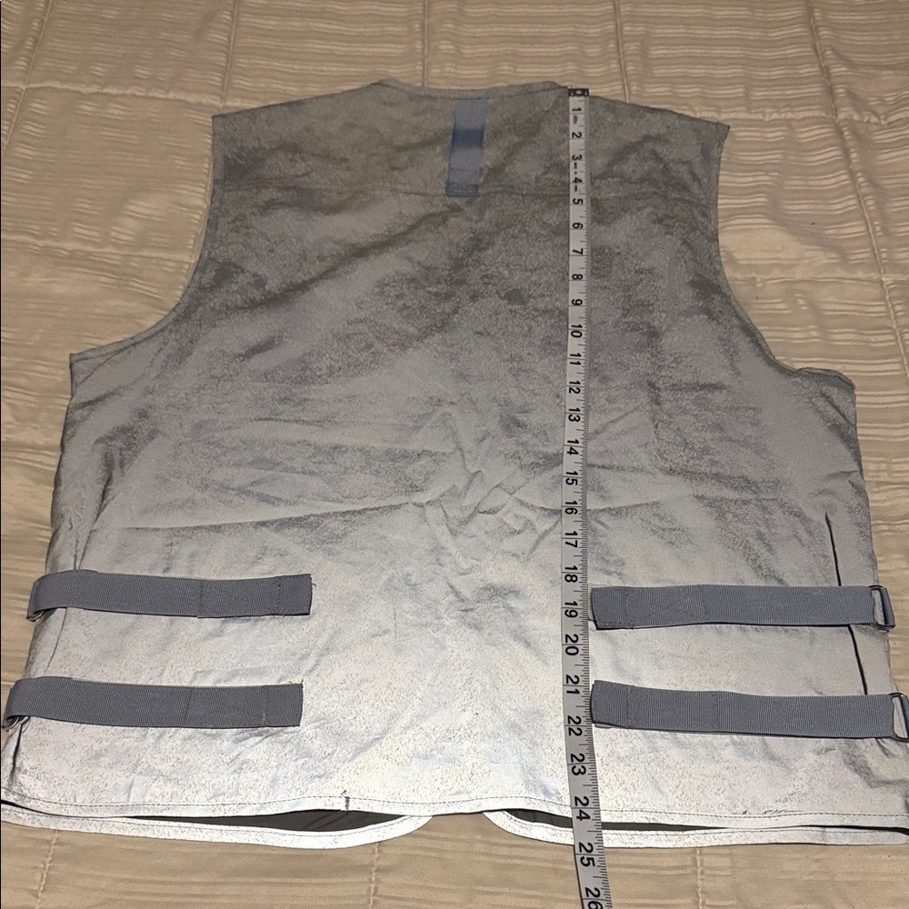 Urban Outfitters silver gray   Vest SP - Picture 9 of 9